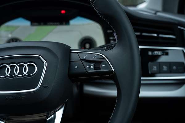 2025 Audi Q7 45 TFSI 4M