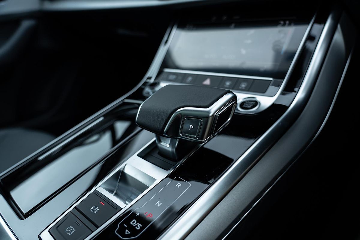 2025 Audi Q7 45 TFSI 4M