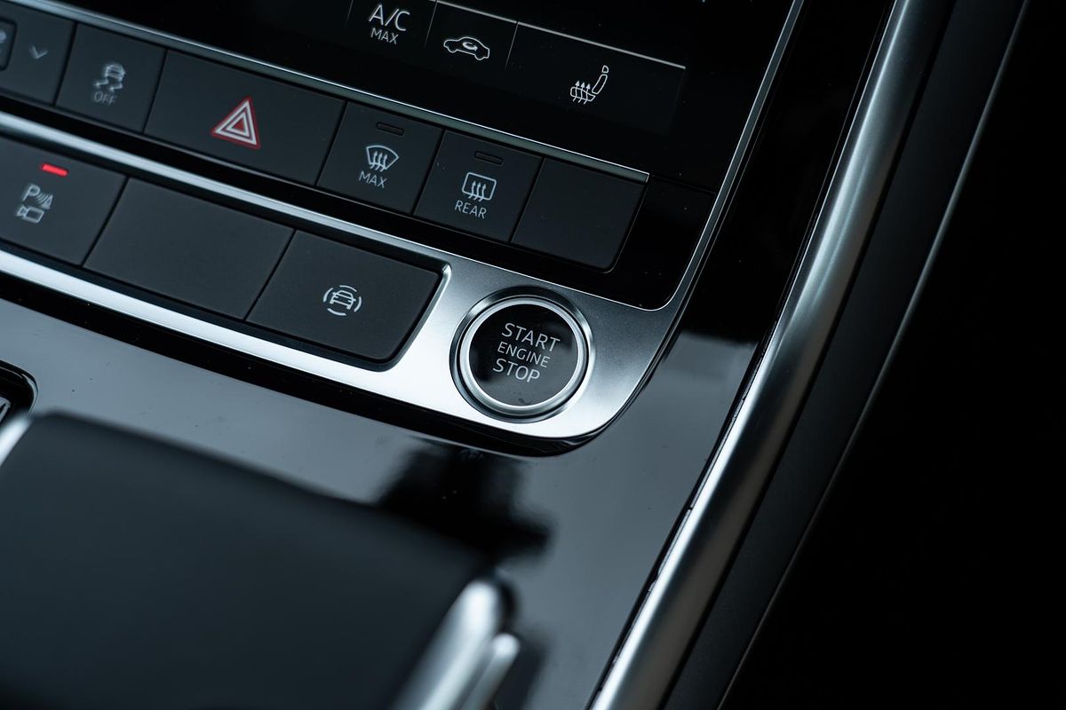 2025 Audi Q7 45 TFSI 4M