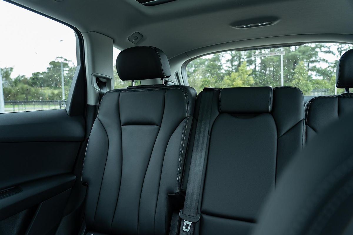 2025 Audi Q7 45 TFSI 4M