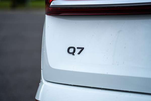 2025 Audi Q7 45 TFSI 4M
