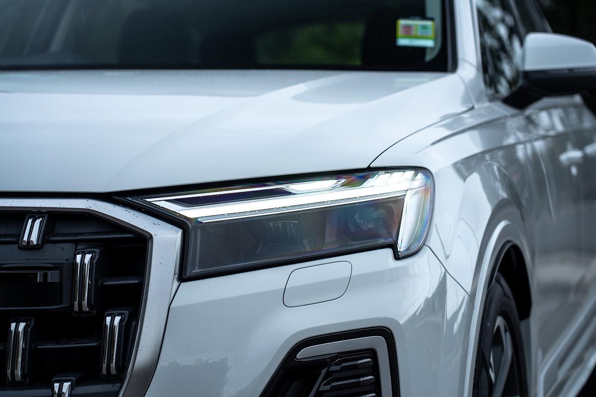 2025 Audi Q7 45 TFSI 4M