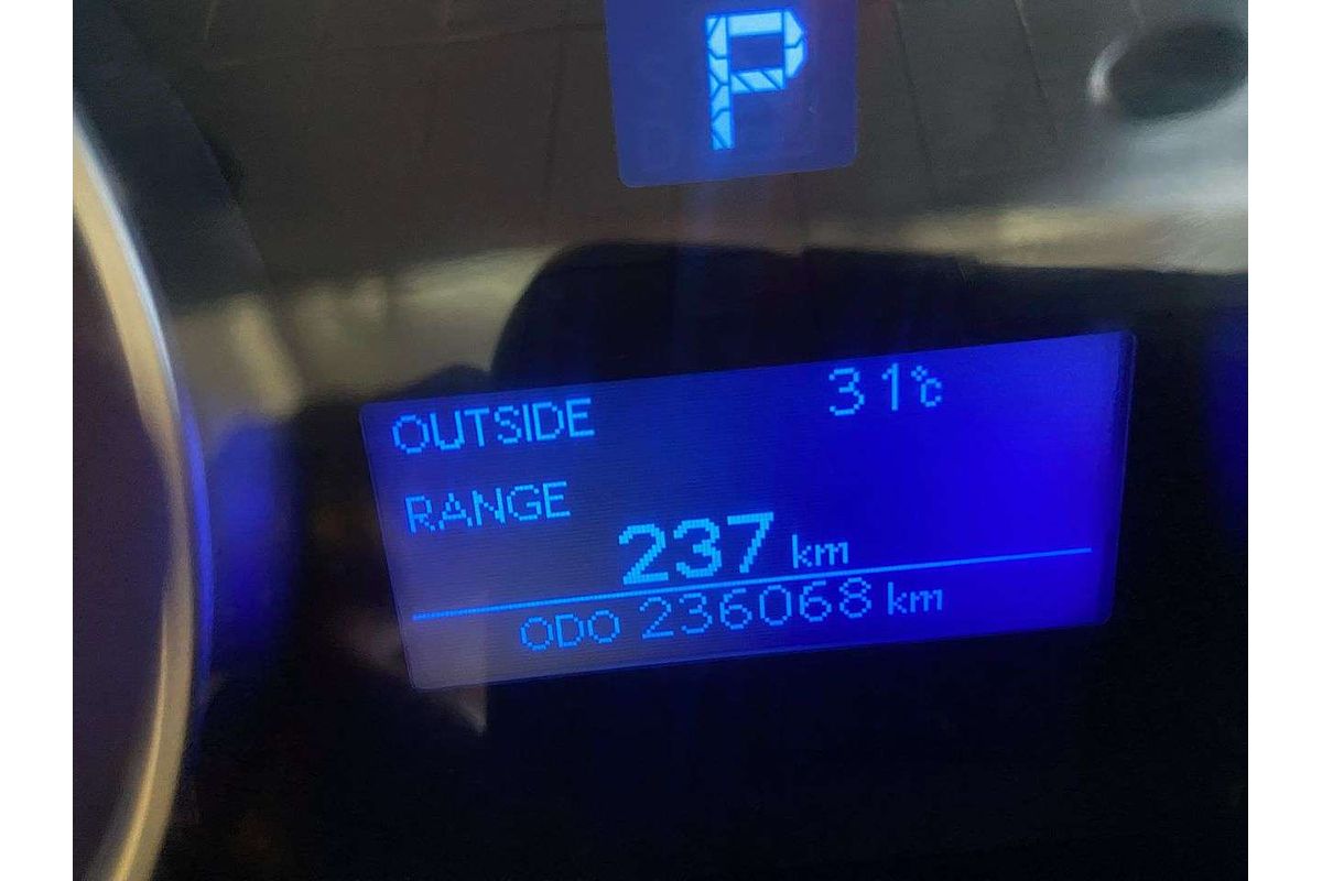 2018 Toyota Hilux SR GUN126R 4X4