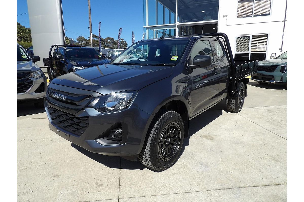 2025 Isuzu D-MAX SX 4X4