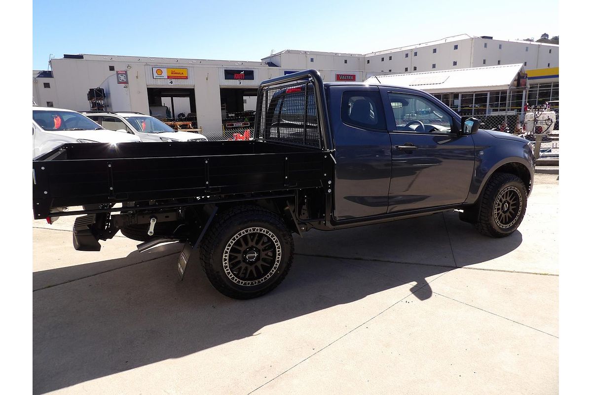 2025 Isuzu D-MAX SX 4X4