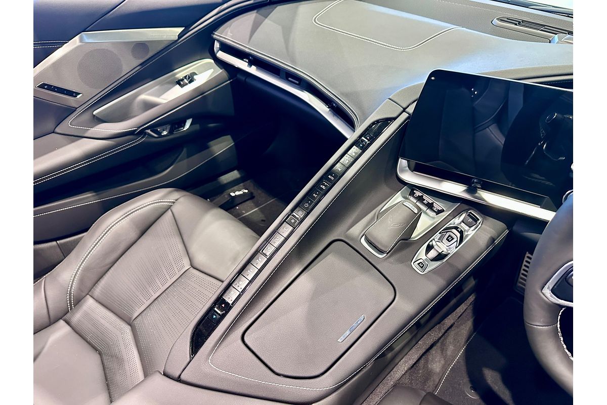 2024 Chevrolet Corvette Stingray 2LT C8