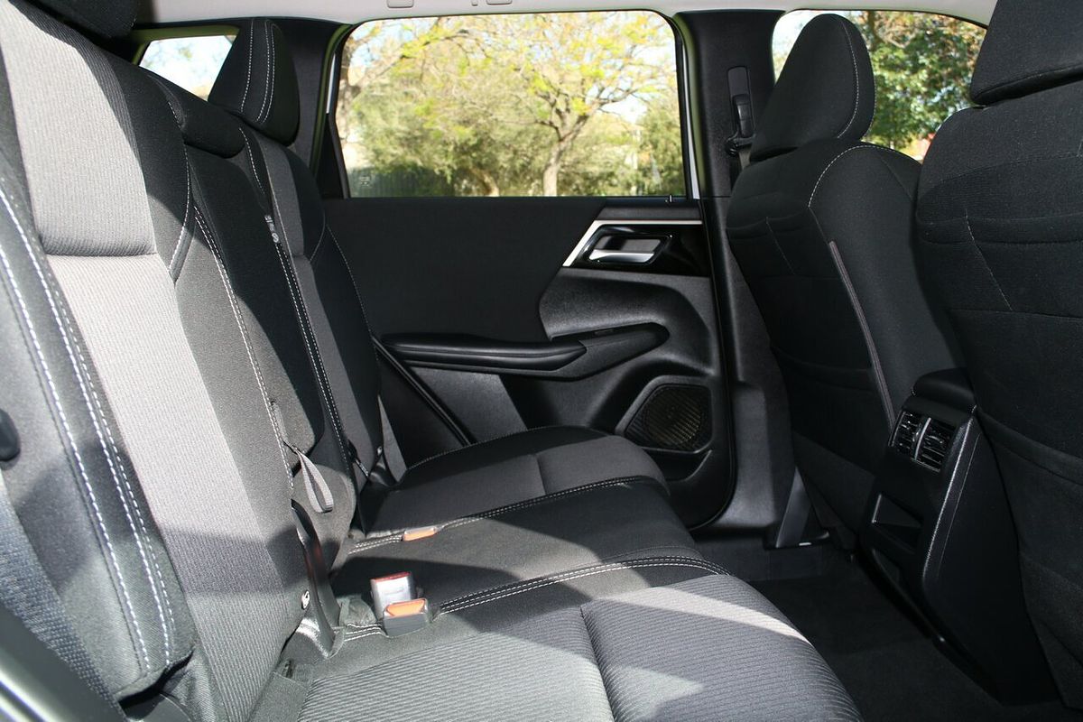 2022 Mitsubishi Outlander ES ZM