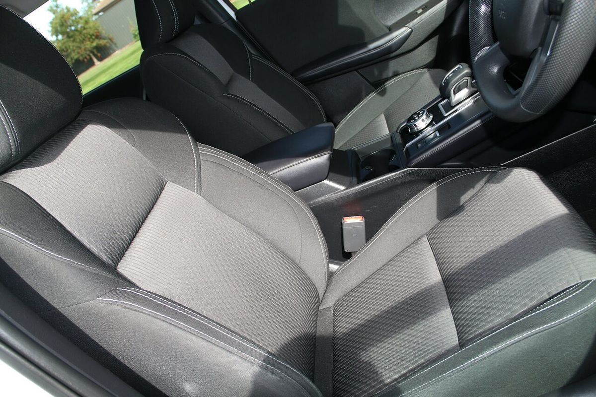 2022 Mitsubishi Outlander ES ZM