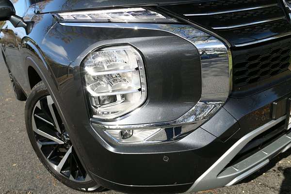 2024 Mitsubishi Outlander Exceed ZM