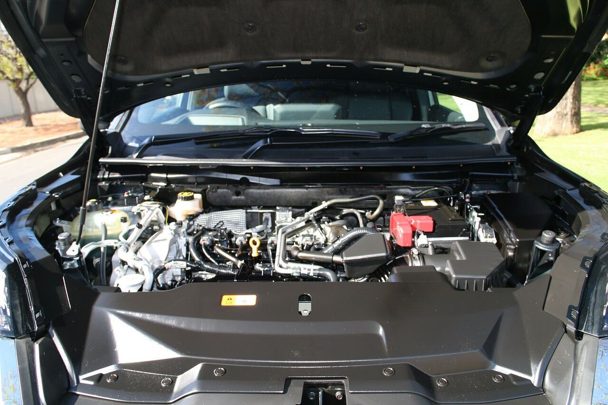 2024 Mitsubishi Outlander Exceed ZM