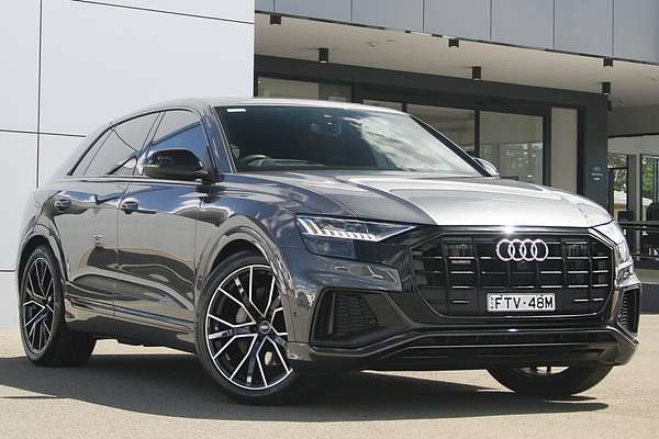 2022 Audi Q8 50 TDI S line F1