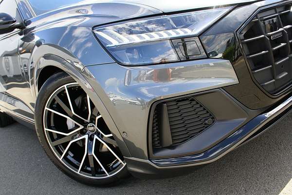 2022 Audi Q8 50 TDI S line F1