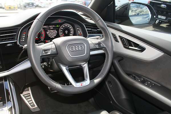 2022 Audi Q8 50 TDI S line F1