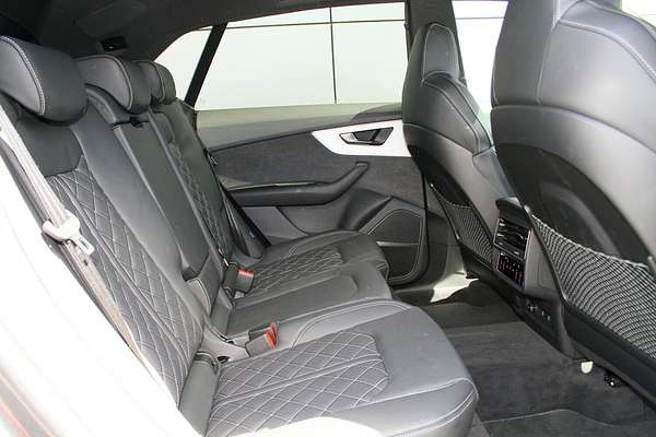 2022 Audi Q8 50 TDI S line F1