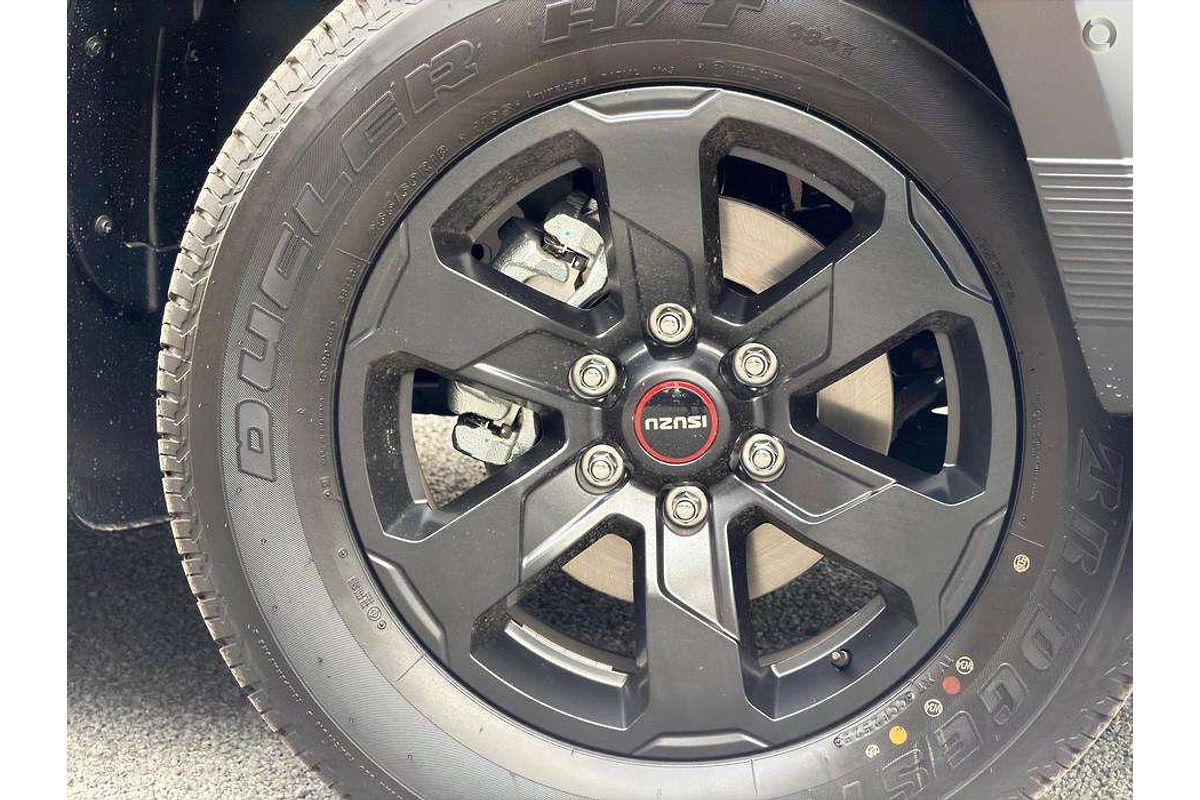 2025 Isuzu D-MAX X-TERRAIN 4X4