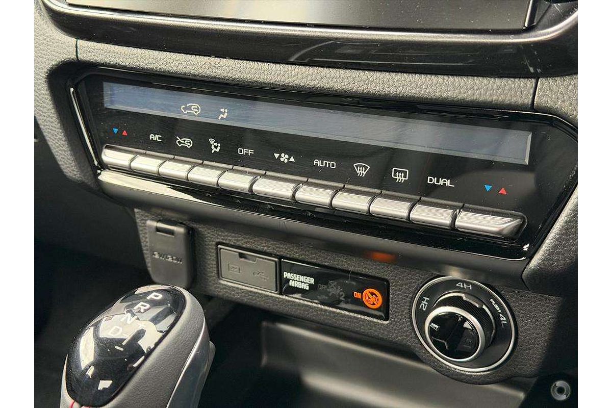 2025 Isuzu D-MAX X-TERRAIN 4X4