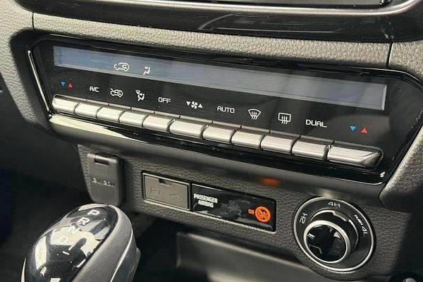 2025 Isuzu D-MAX X-TERRAIN 4X4