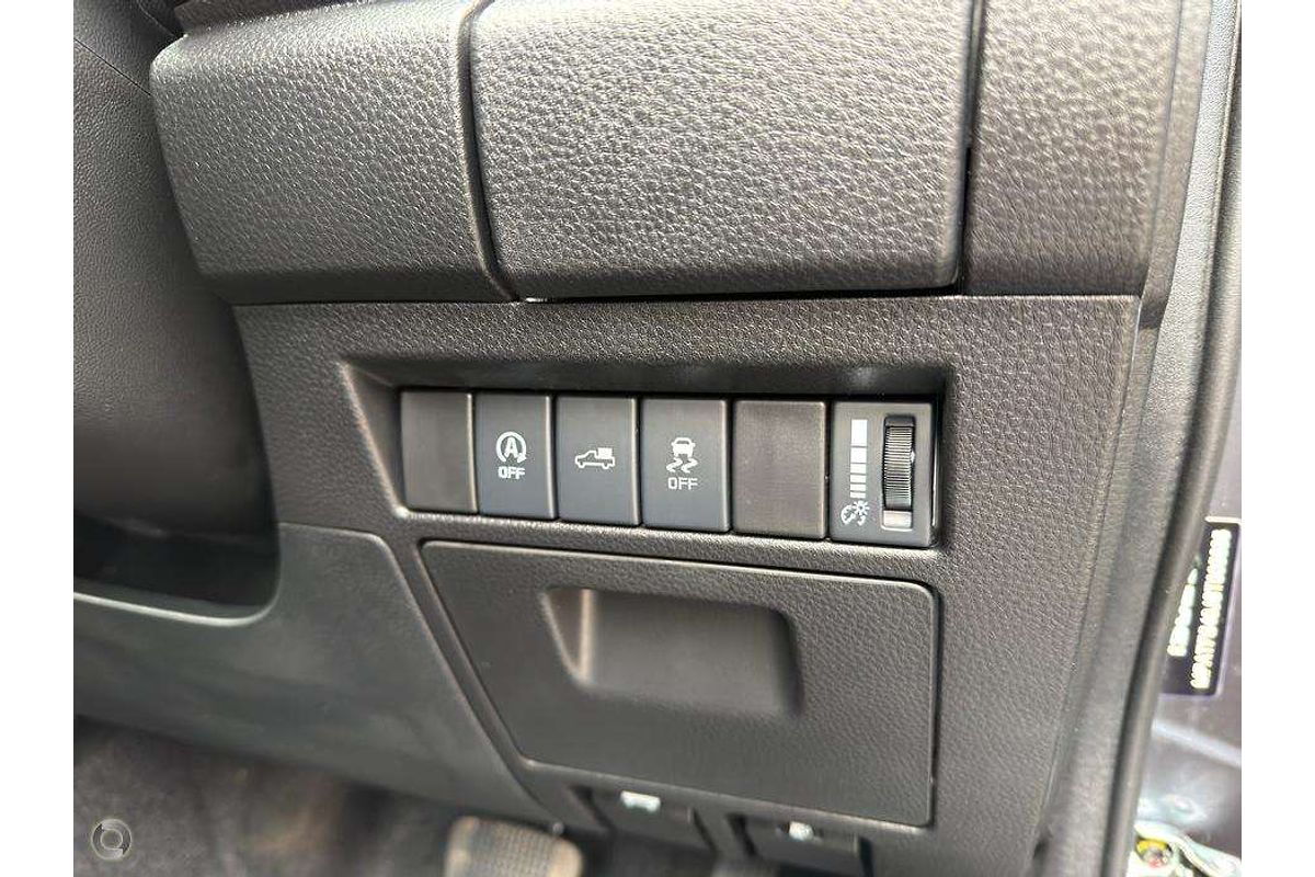 2025 Isuzu D-MAX X-TERRAIN 4X4