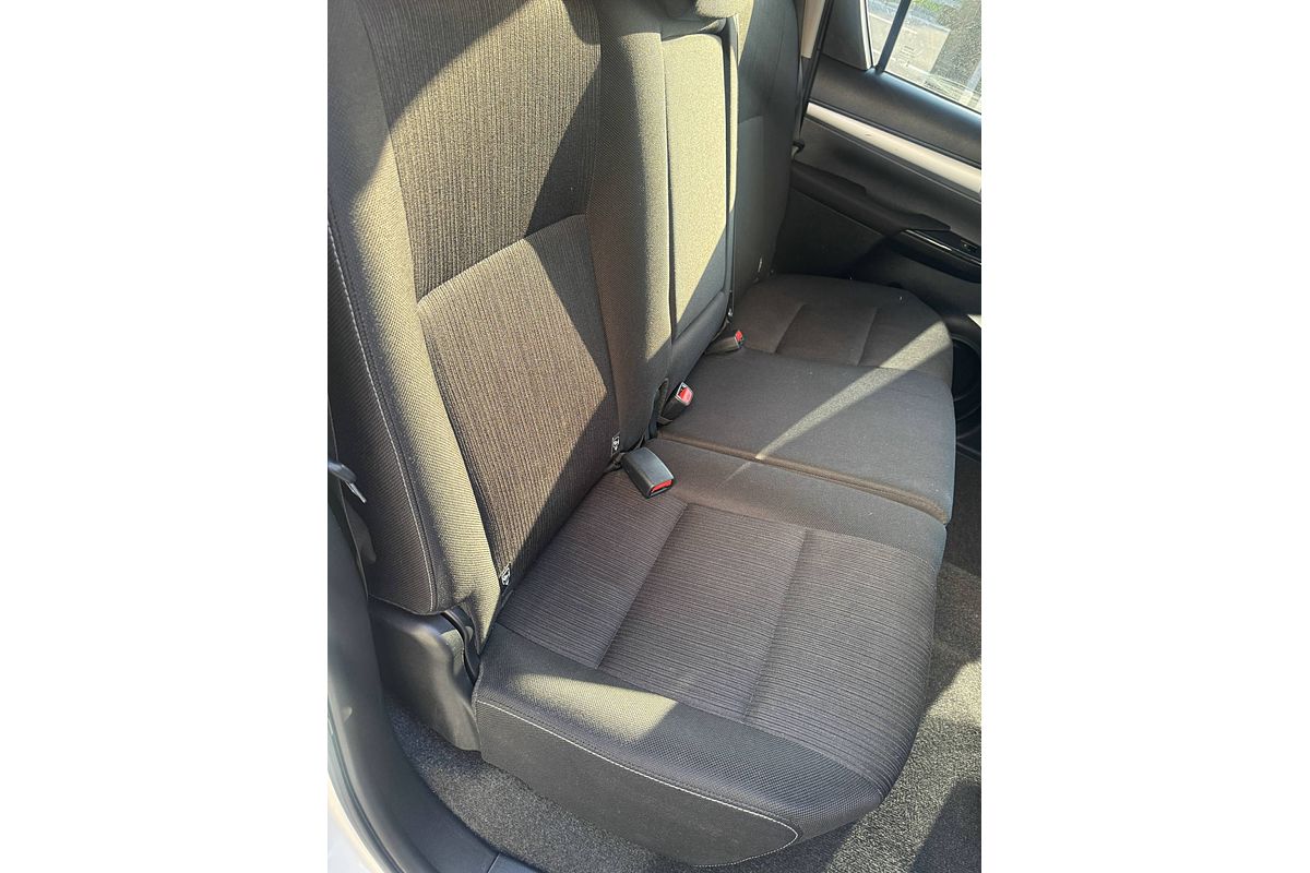 2019 Toyota Hilux SR5 GUN126R 4X4