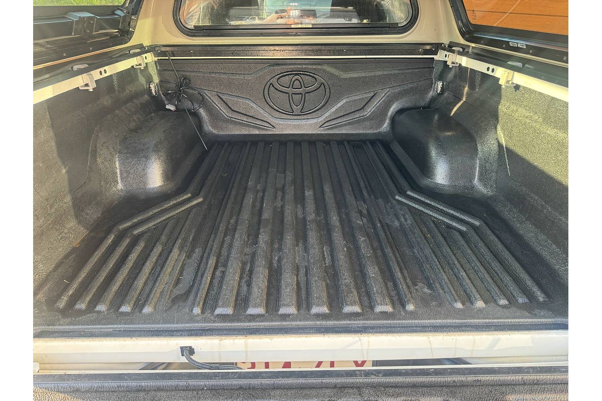 2019 Toyota Hilux SR5 GUN126R 4X4