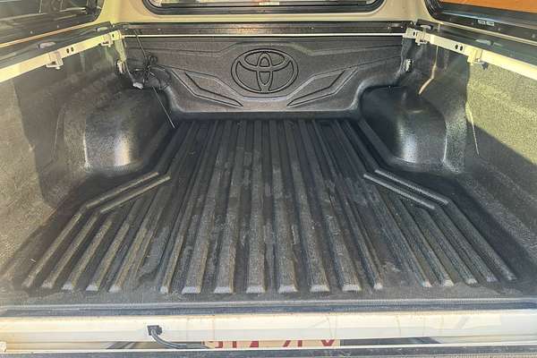 2019 Toyota Hilux SR5 GUN126R 4X4