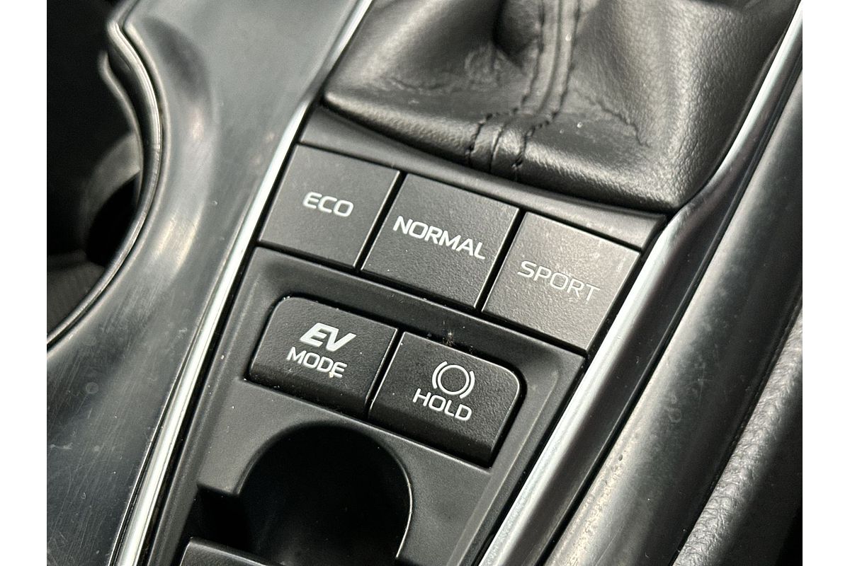 2020 Toyota Camry Ascent Sport AXVH71R