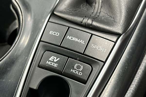 2020 Toyota Camry Ascent Sport AXVH71R
