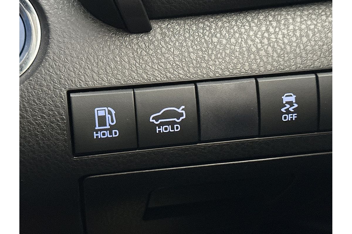 2020 Toyota Camry Ascent Sport AXVH71R
