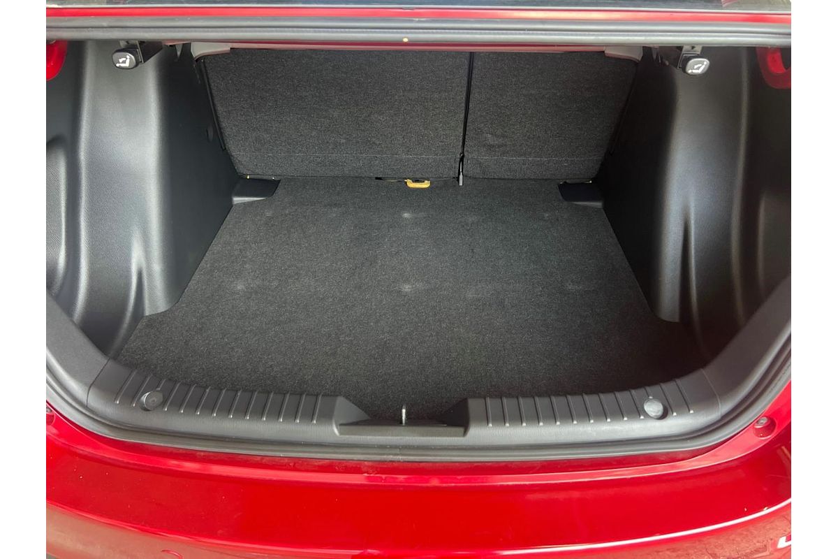 2016 Mazda 2 Maxx DL Series