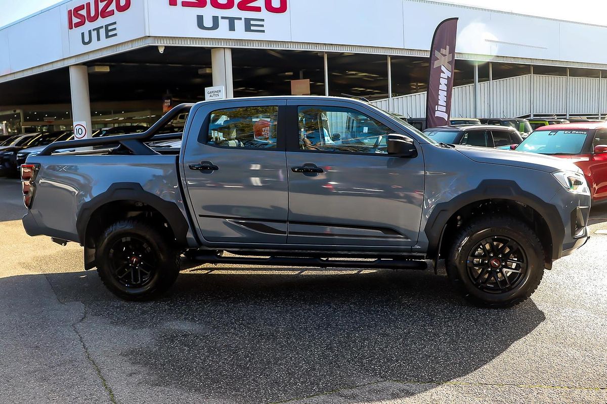 2025 Isuzu D-MAX BLADE 4X4