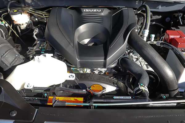 2025 Isuzu D-MAX BLADE 4X4