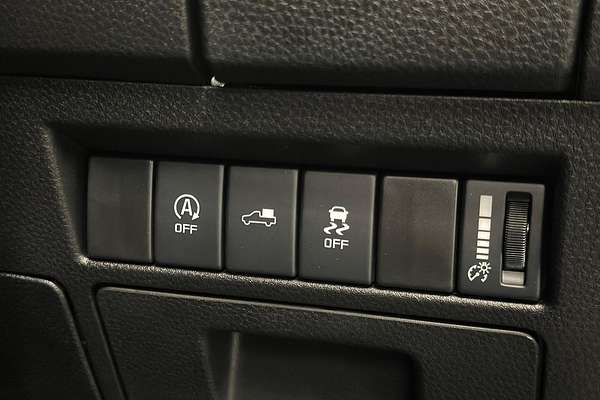 2025 Isuzu D-MAX X-TERRAIN 4X4