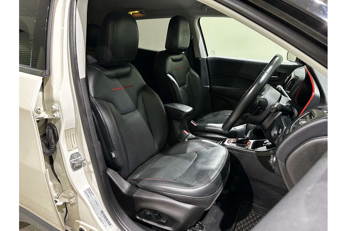 2019 Jeep Compass Trailhawk M6