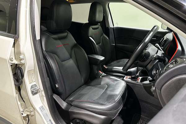 2019 Jeep Compass Trailhawk M6