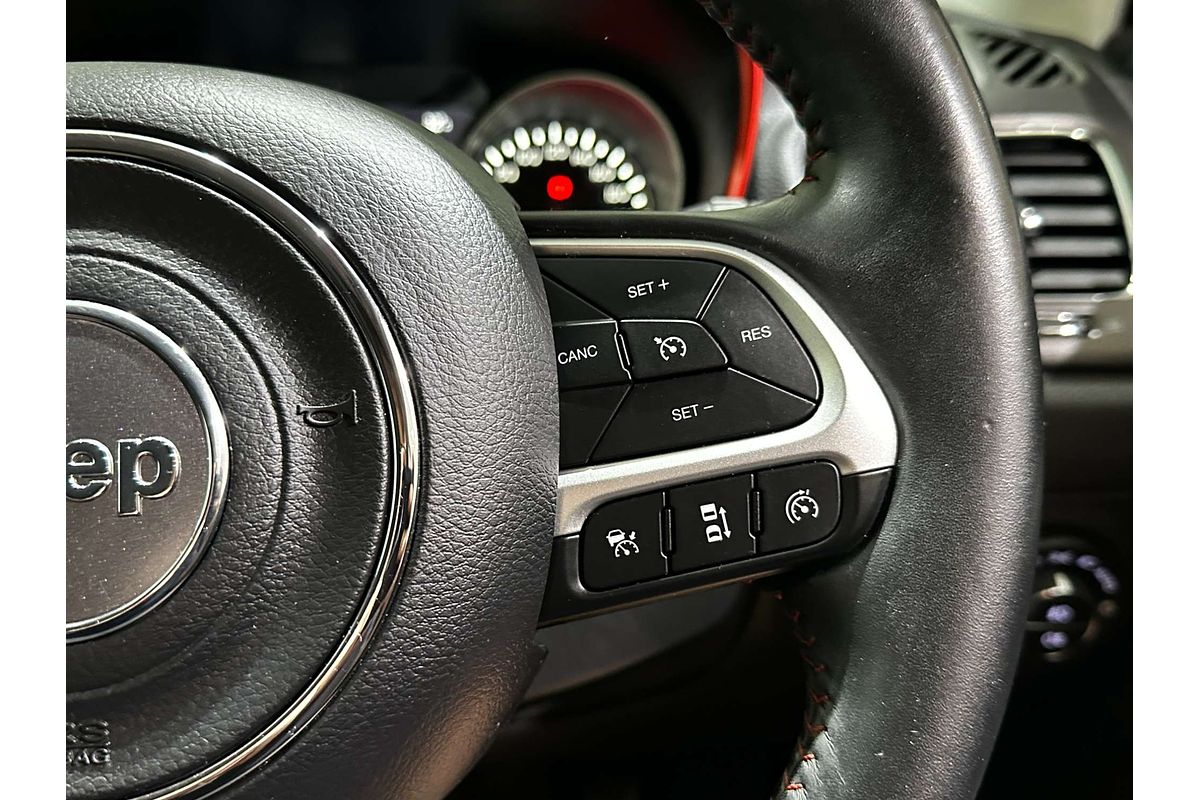 2019 Jeep Compass Trailhawk M6