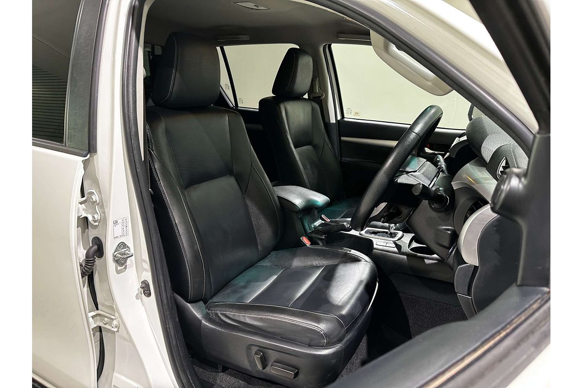2020 Toyota Hilux SR5 GUN126R 4X4