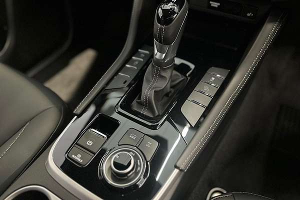 2025 Isuzu MU-X LS-T