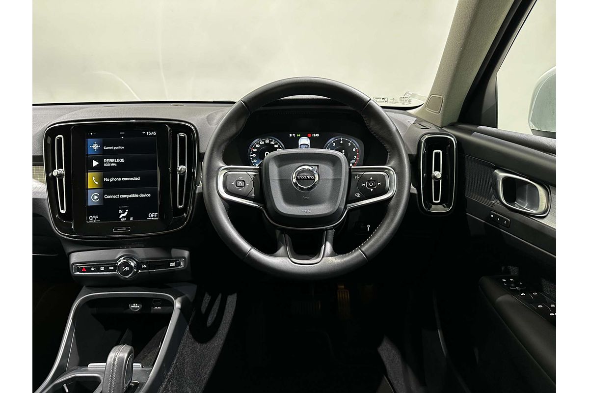 2019 Volvo XC40 T4 Momentum