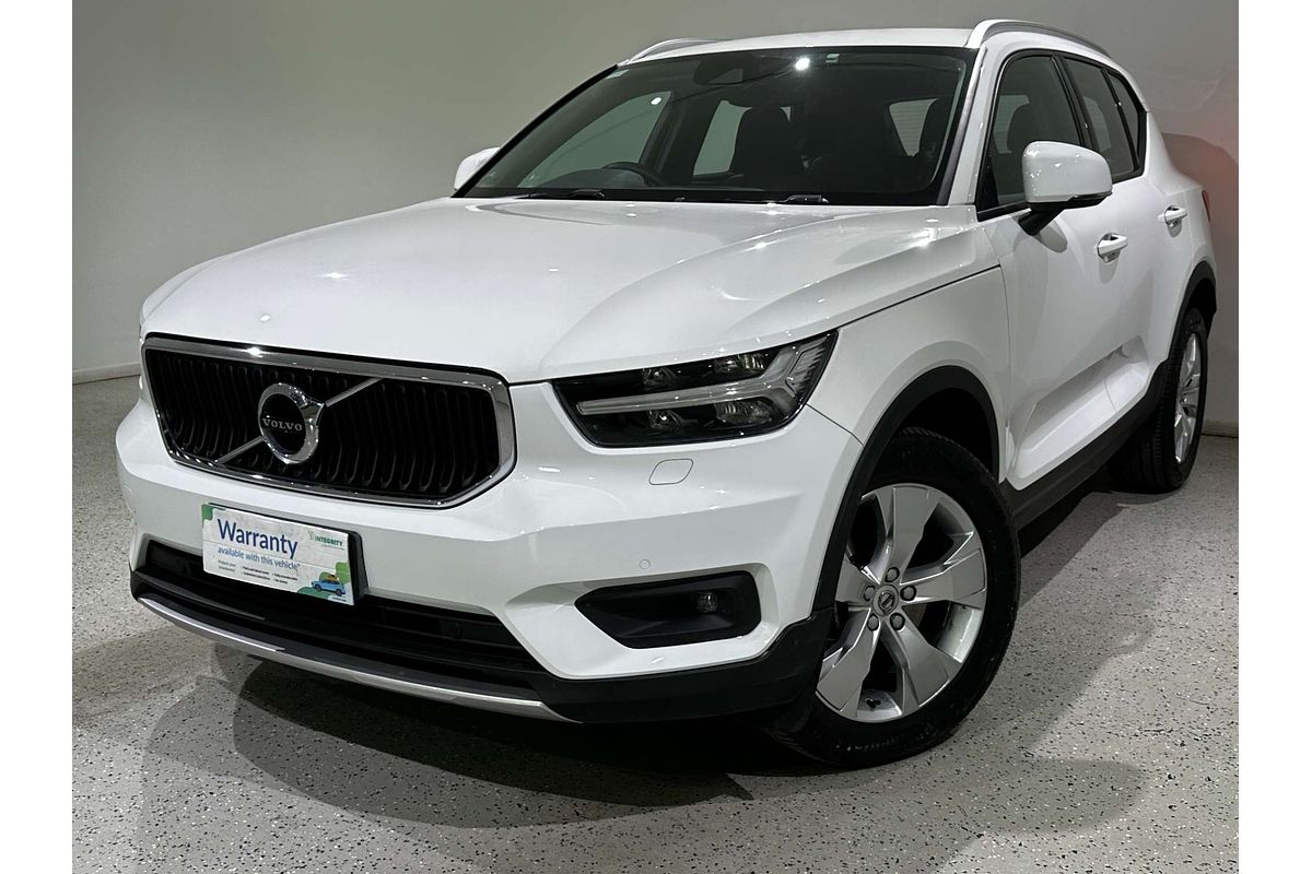 2019 Volvo XC40 T4 Momentum