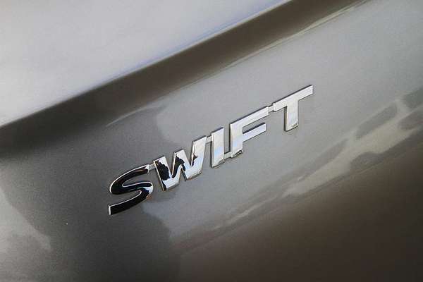 2025 Suzuki Swift Hybrid Plus UZ