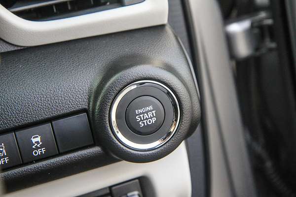 2025 Suzuki Swift Hybrid Plus UZ