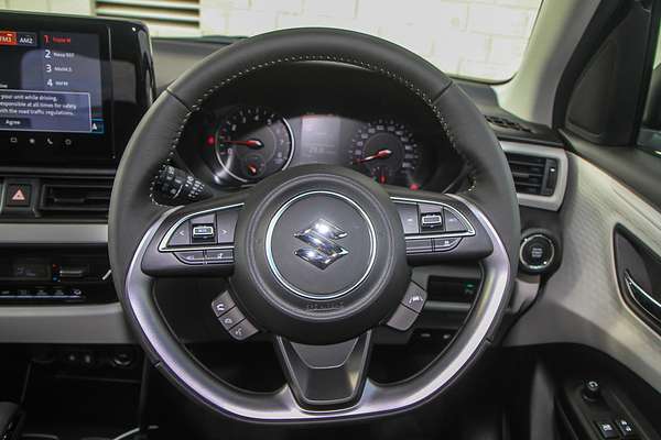 2025 Suzuki Swift Hybrid Plus UZ