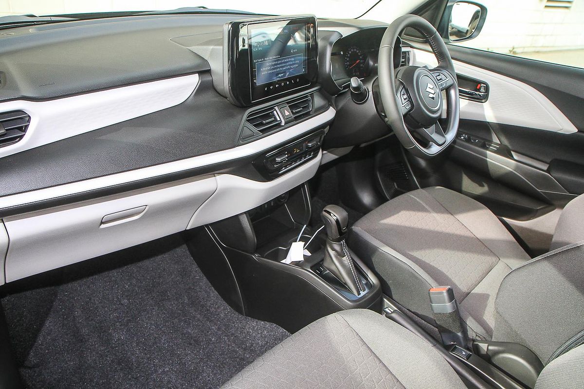 2025 Suzuki Swift Hybrid Plus UZ