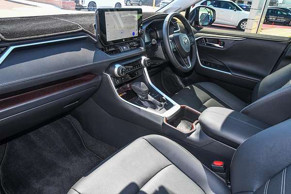 2025 Toyota RAV4 Cruiser AXAH52R