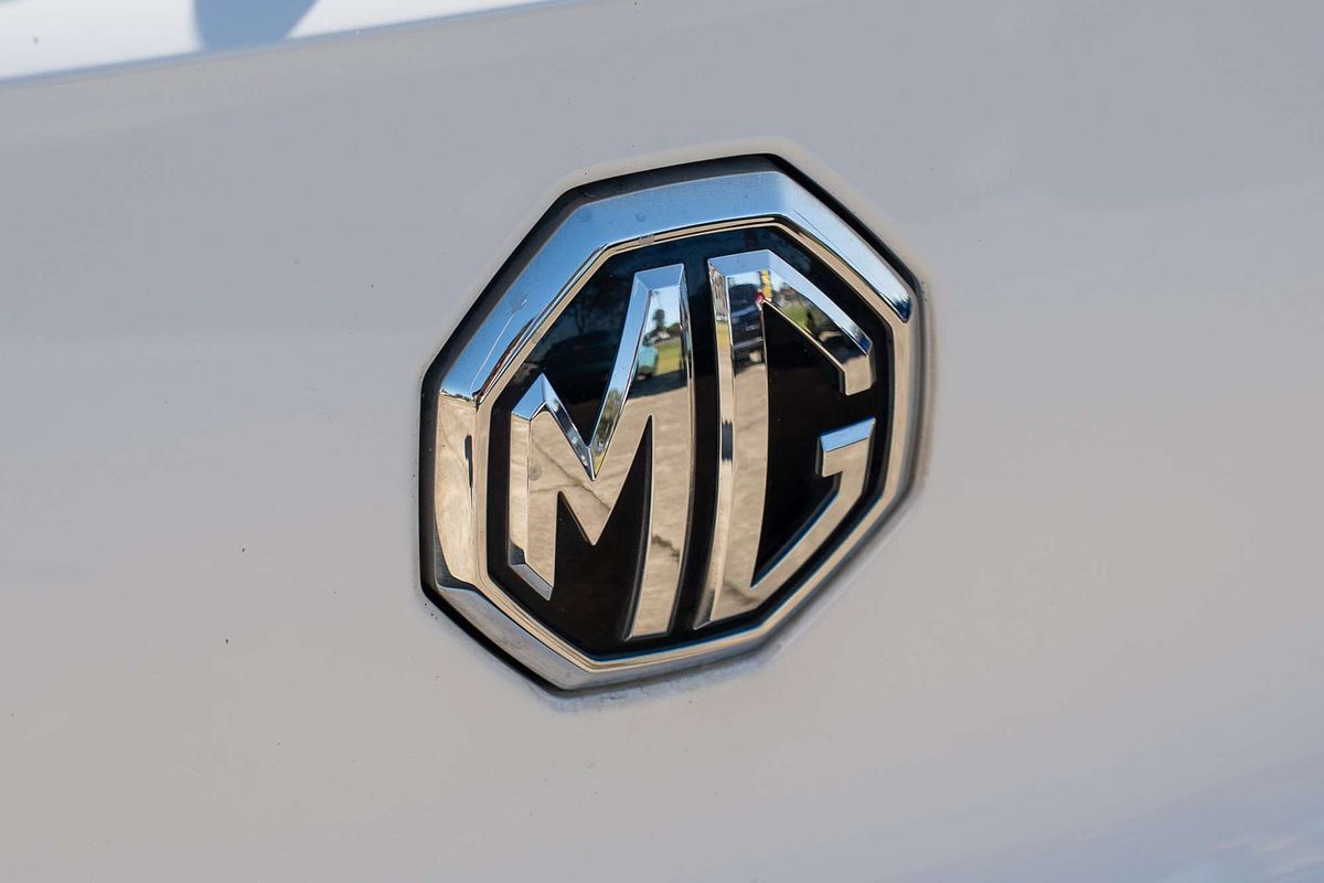 2019 MG ZS Essence AZS1