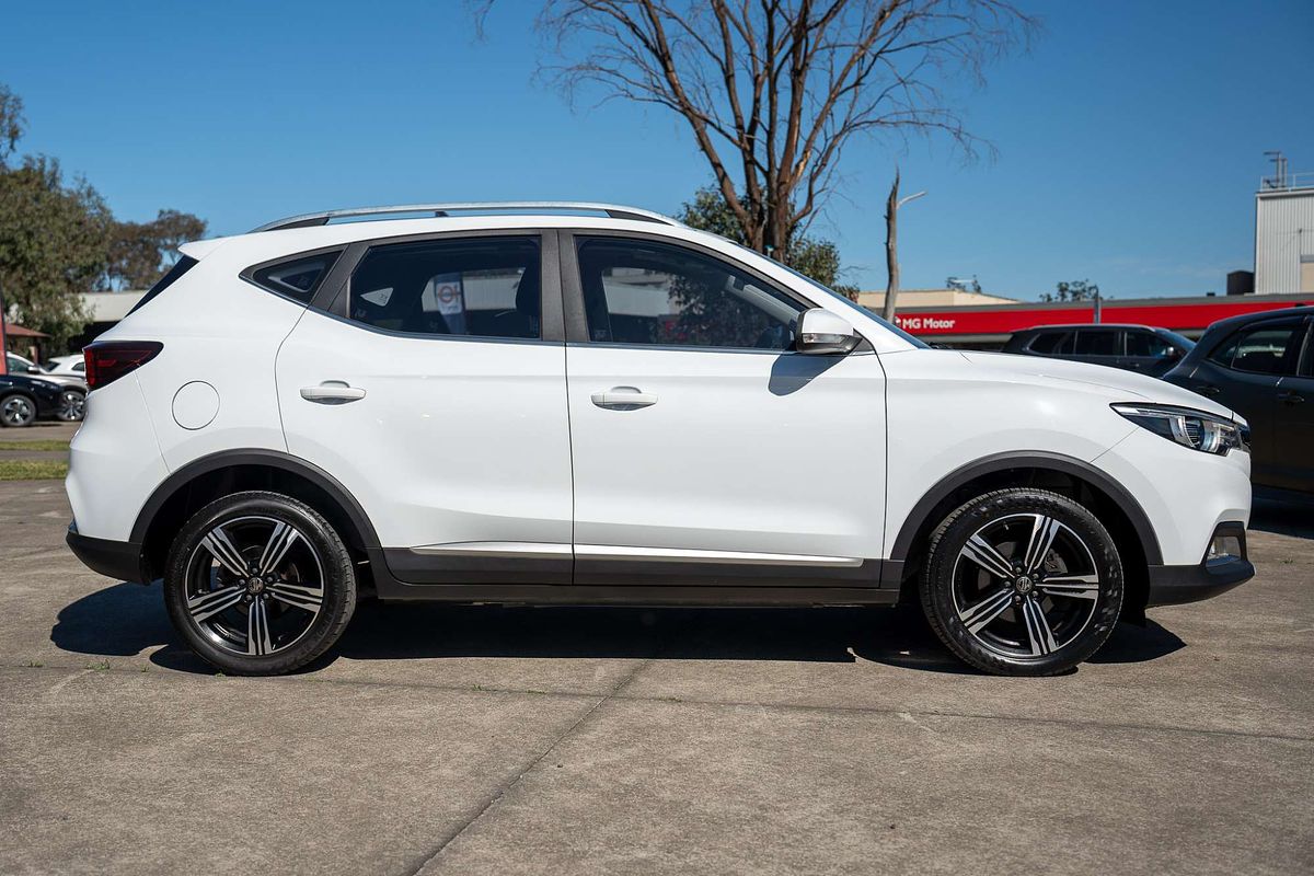 2019 MG ZS Essence AZS1