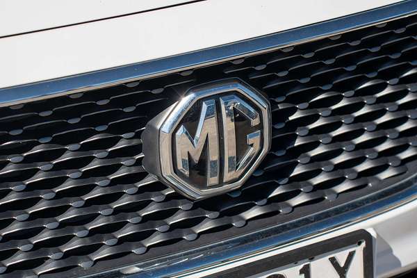 2019 MG ZS Essence AZS1