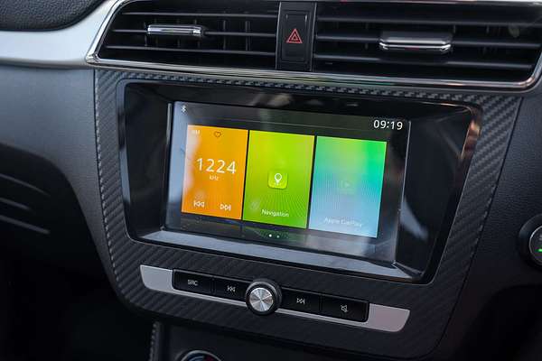 2019 MG ZS Essence AZS1