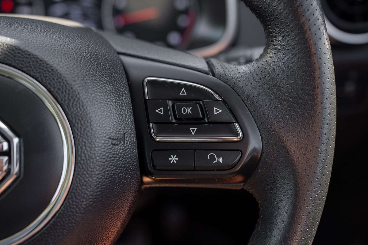 2019 MG ZS Essence AZS1