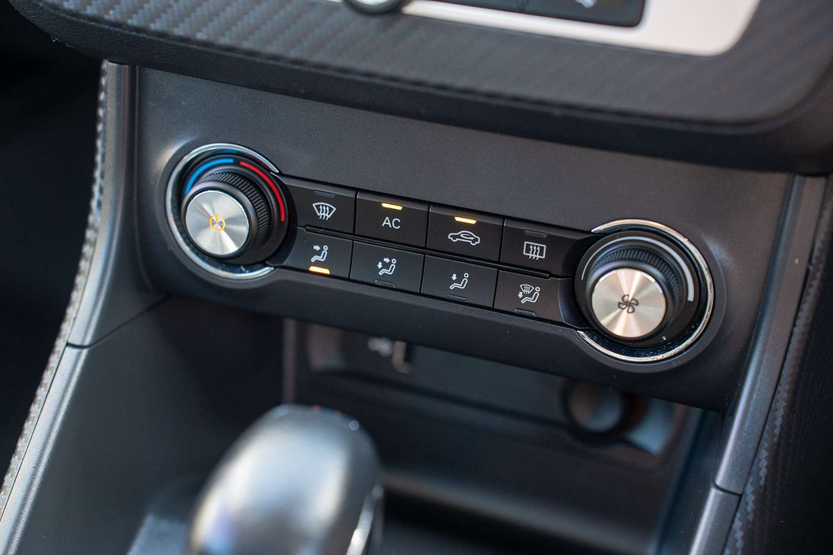 2019 MG ZS Essence AZS1